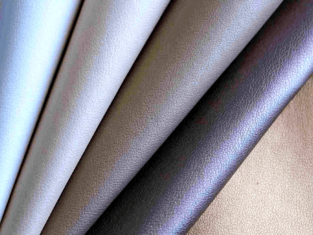 Обивка дивана -натуральная кожа